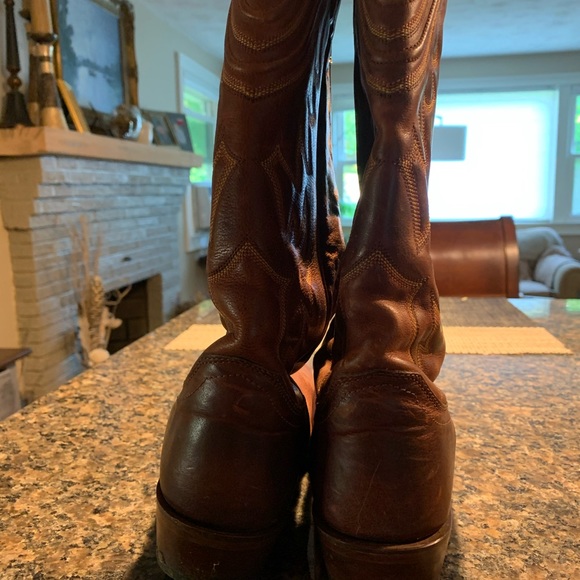 Justins Cowboy Boots - Picture 2 of 4